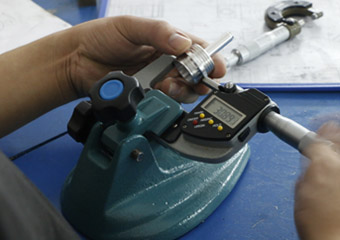CNC machining parts Micrometer detection