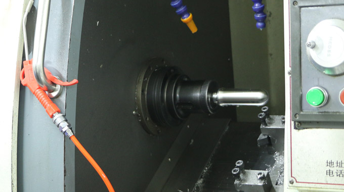 cnc Machining the outer surface and inner wall of the lathe-3
