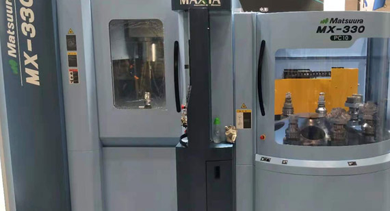 What is the difference between 3, 4 and 5 axis CNC machining?