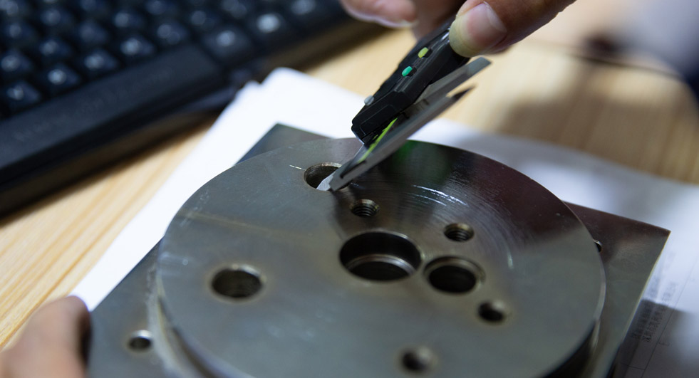 improve metal cnc machining milling parts accuracy