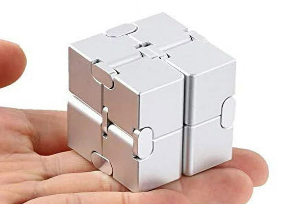Custom CNC Aluminum Infinity Cube Fidget Finger Toy Machining