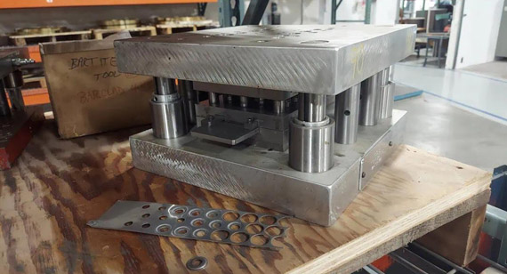 Stamping dies of high alloy tool steel Stamping dies of high alloy tool steel