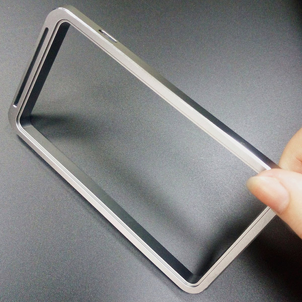 Pièces de boîtier de smartphone usinées CNC sur mesure