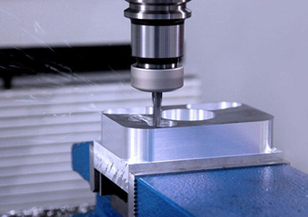 Usinage CNC&nbsp;: perçage et rainurage