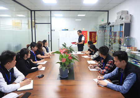 Meeting to Discuss Issues Regarding CNC Machined Parts Projects
