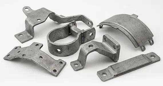 Детали из оцинкованной стали, изготовленные на станках с ЧПУ.